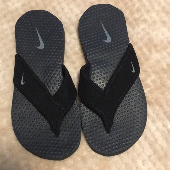 nike flip flops 2018